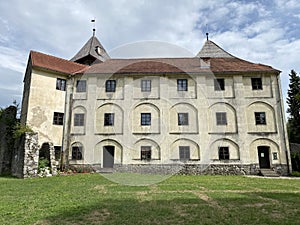The palace of the Frankopan castle and the local museum of the town of Ogulin - Croatia / PalaÃÂa Frankopanskog kaÃÂ¡tela photo